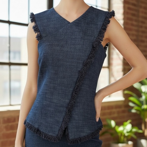 BCBGMaxAzria Tops - BCBGMaxAzria Munson Top